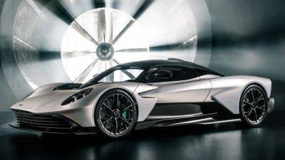 Fernando Alonso - Aston Martin Valhalla: A Mid-Engined Beast With Twin-Turbo V8, 3 Electric Motors, 998 HP - thedrive.com - Britain