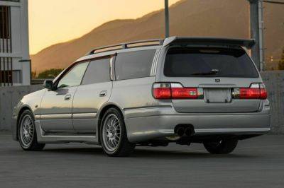 The Nissan Stagea 260RS Autech Is The GT-R’s Wagon Sidekick And You Can Buy One In The U.S.