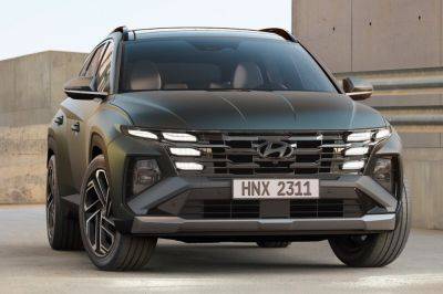 2025 Hyundai Tucson SUV Revealed With Brand-New Interior And Fresh Looks - carbuzz.com - Santa Fe - city Santa Fe
