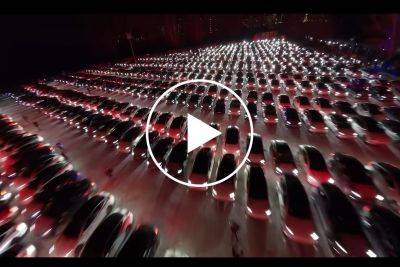 687 Finnish Tesla Enthusiasts Illuminate The Night With Record-Breaking Light Show - carbuzz.com - Germany - Finland