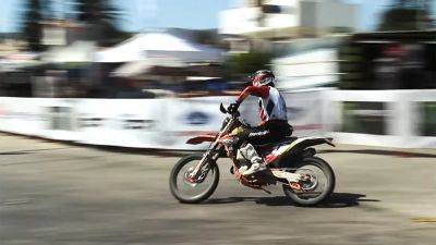 Unprepared Rider on Busted Used Bike With No Pit Crew Enters Baja 1000, Finishes Anyway
