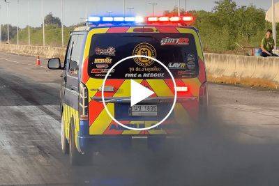 Isuzu - Watch Ambulances And Fire Trucks Drag Race In Thailand - carbuzz.com - Usa - Thailand - city Bangkok