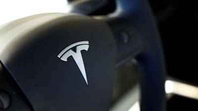 Labor board dismisses claim that Tesla fired workers over union organizing