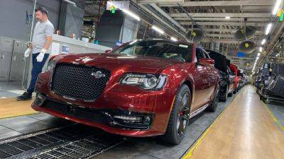 The Chrysler 300 Is Officially Dead