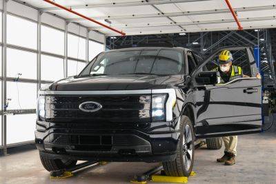 Ford - Ford opts to slow F-150 Lightning EV production, not lower price - greencarreports.com - state Michigan - county Dearborn - state Kentucky