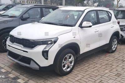 Kia - 2024 Kia Sonet Facelift Base Variant: All Details About The HTE Variant Explained In 7 Images - zigwheels.com