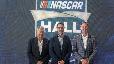 Johnson and Knaus fittingly head into NASCAR Hall of Fame together