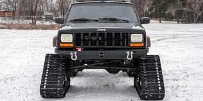 This 2001 Jeep Cherokee on Bring a Trailer Is Ready for the Snowpocalypse