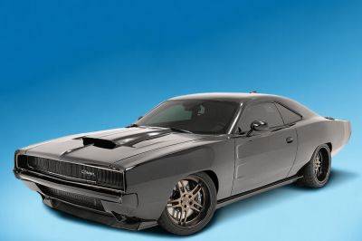 1968 Dodge Charger Underpinned By 807-HP Challenger Hellcat Redeye - carbuzz.com