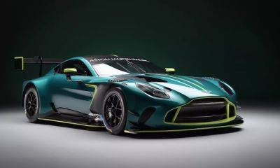 Aston Martin Unveils New Vantage GT3 Race Car