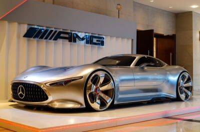 Mercedes-AMG GT6 concept: Batman’s ride showcased in Mumbai - autocarindia.com - India - county Centre