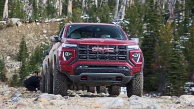 GM issues stop-sale order for 2024 Chevy Colorado, GMC Canyon pickups - autoblog.com - state Colorado - city Detroit - county Canyon - state Missouri