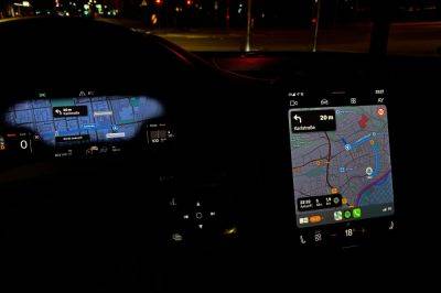 Updated Apple CarPlay Navigation Displays Are Far More Convenient - carbuzz.com