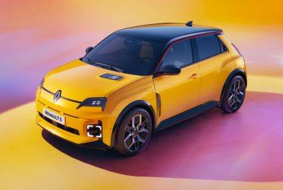 Luca De-Meo - Not a concept! Renault’s 5 E-Tech Electric officially revealed at 2024 Geneva motor show - carmagazine.co.uk - Britain