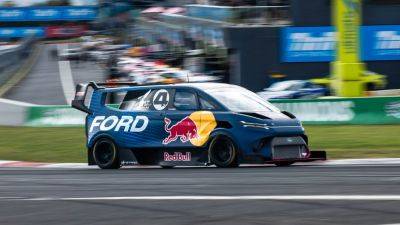 Romain Dumas - Ford - This Ford SuperVan Has Stolen a Speed Record From the Mercedes-AMG GT3 - thedrive.com - France - county Ford - Australia