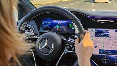 Driving made smarter? We test Mercedes' latest automatic lane change tech