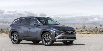 2025 Hyundai Tucson's New Mug and Desktop-Like Dash Shown in U.S. Spec - caranddriver.com