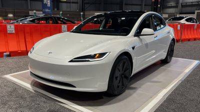 Tesla quits Australia auto lobby over claims on car emission standards - autoblog.com - Australia - Russia