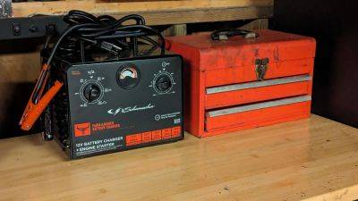 Review: Schumacher SC1667/SC1666 Manual Battery Charger and Jump Starter - thedrive.com