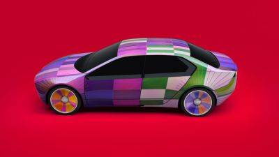 Toyota seeks patent for chameleon color-changing paint - autoblog.com - Usa - Toyota