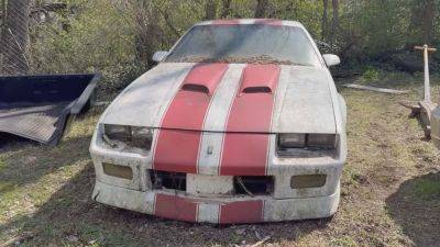 Watch This Forlorn Camaro Get a Much-Needed Wash After 20 Years of Sitting - motor1.com