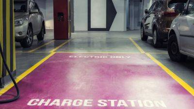 South Australia to fine drivers for blocking electric-car charging spots - drive.com.au - Australia - city Victoria