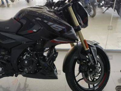 EXCLUSIVE: Bajaj Pulsar N160 With Inverted Fork Launched At Rs 1.39 Lakh - zigwheels.com - India - city Mumbai