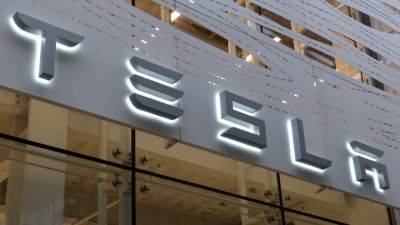 Tesla notifies thousands in Texas and California of impending layoffs