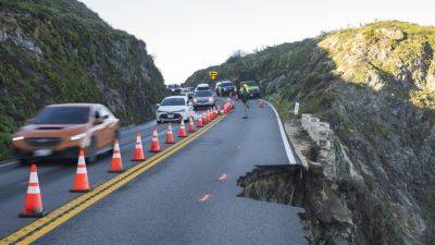 Motorists creep along 1 lane after part of CA's iconic Highway 1 collapses - autoblog.com - state California