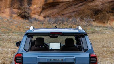 2025 Toyota 4Runner Gets A Huge Tablet Display, Debuts April 9 - carscoops.com - Usa - Toyota