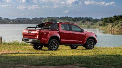 2025 Chevy S10 Facelift Breathes New Life Into Old Colorado - carscoops.com - Usa - state Colorado - Brazil
