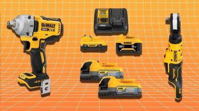 There’s Still Time to Land Free Batteries With Select DeWalt Power Tools at Lowe’s