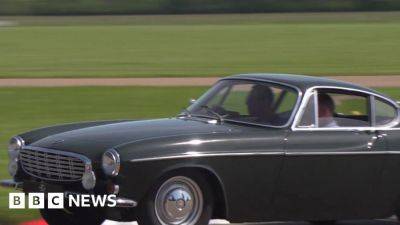 Bicester Heritage hosts government launch of classic car consultation - bbc.co.uk - Britain
