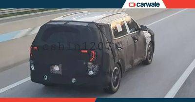 Production-ready Kia Carens facelift spied testing