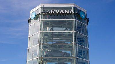 Carvana shares soar on upbeat forecast for core profit, retail sales - autoblog.com - Usa
