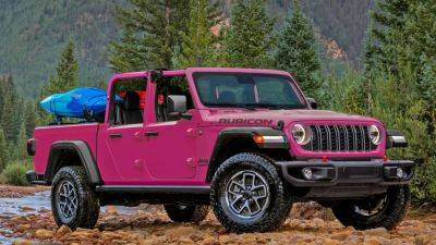 2025 Jeep Gladiator 4xe Means We’ll Finally Get a PHEV Pickup