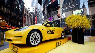 Hertz hits Tesla rental customer with $277 'refueling' fee - autoblog.com - state California